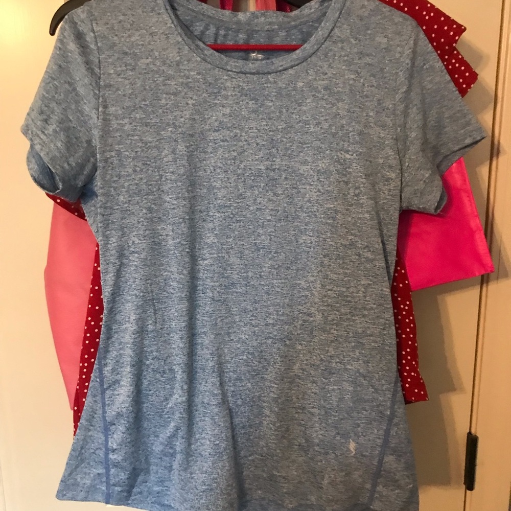 athletic shirts. size S